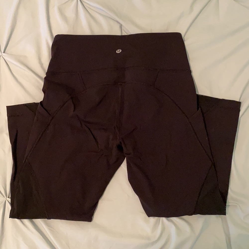 Excellent condition high rise lulu crop leggings